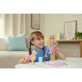 Barbie® Walk & Potty Malibu