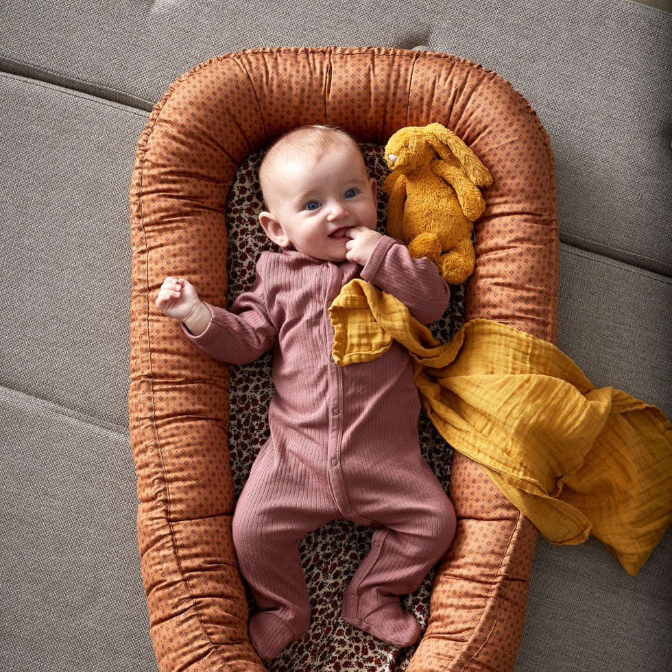 by KlipKlap Brown Indian Diamonds Baby Nest