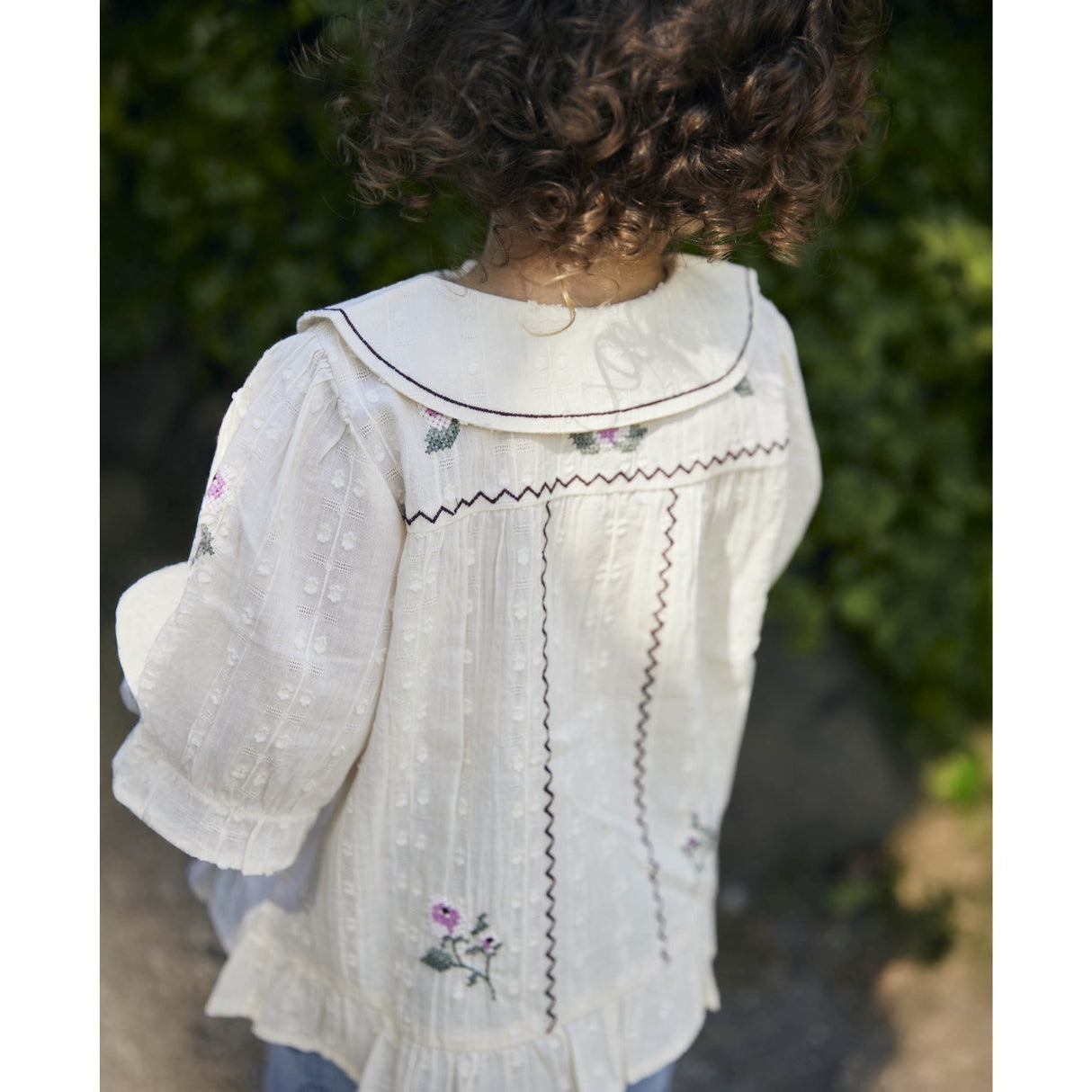 Fliink Sandshell Dobby Ss Rose Embr Bluse