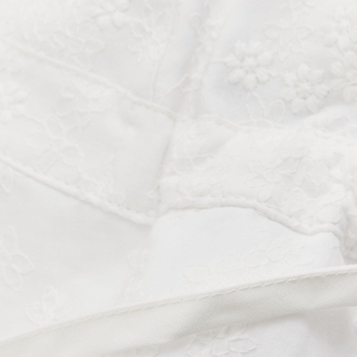 Huttelihut Antique White Summer Hue Embroidery