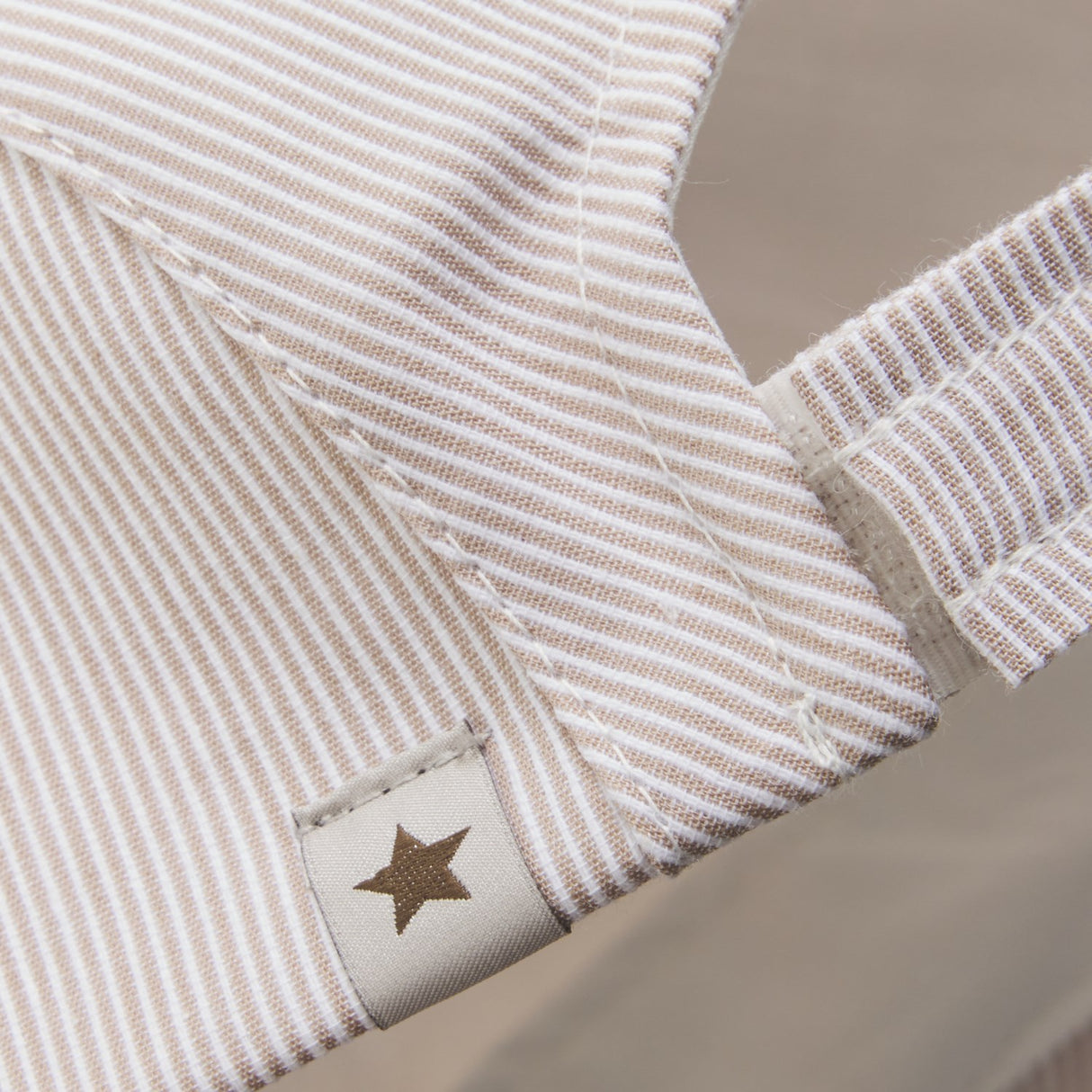 Huttelihut White Pepper Kasket Stripe