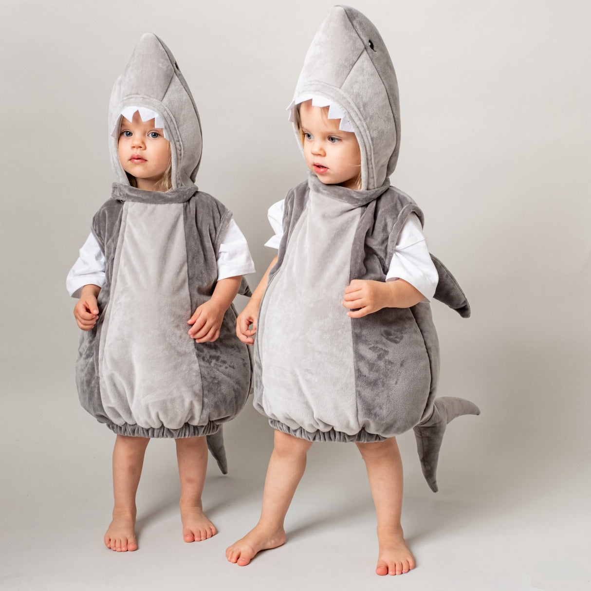 That's Mine Silver Grey Hank Shark Dragt