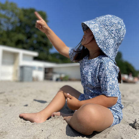 Petit Crabe Evening Sky (Made With Liberty© Fabric) Luna Boatneck Uv-Shirt S/S