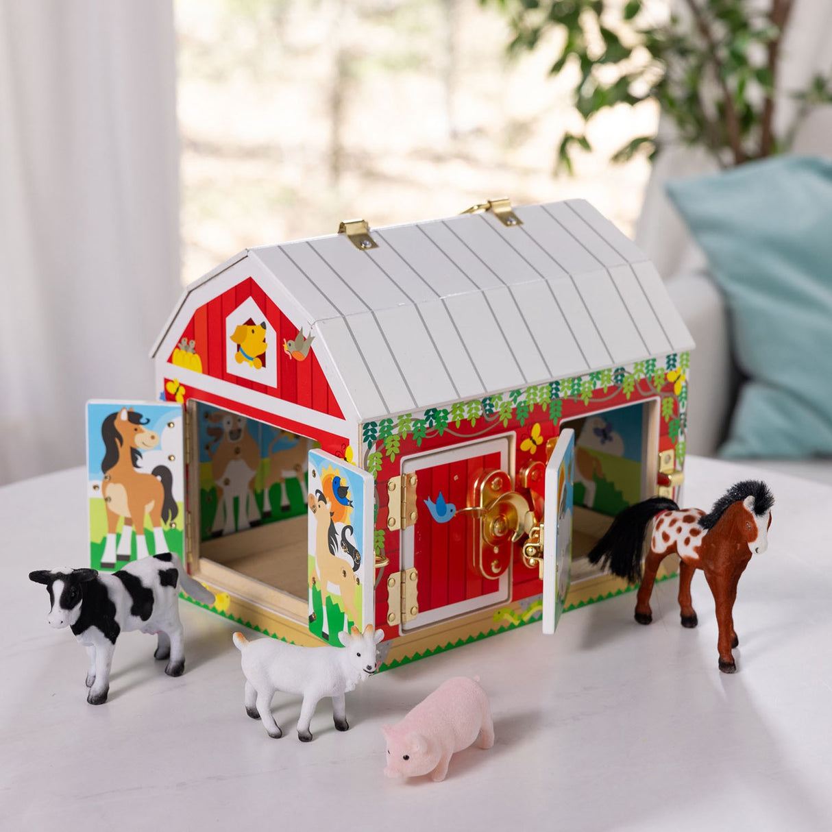 Melissa & Doug Multifarvet Aktivitetslegetøj Lade I Træ Med Hængsler