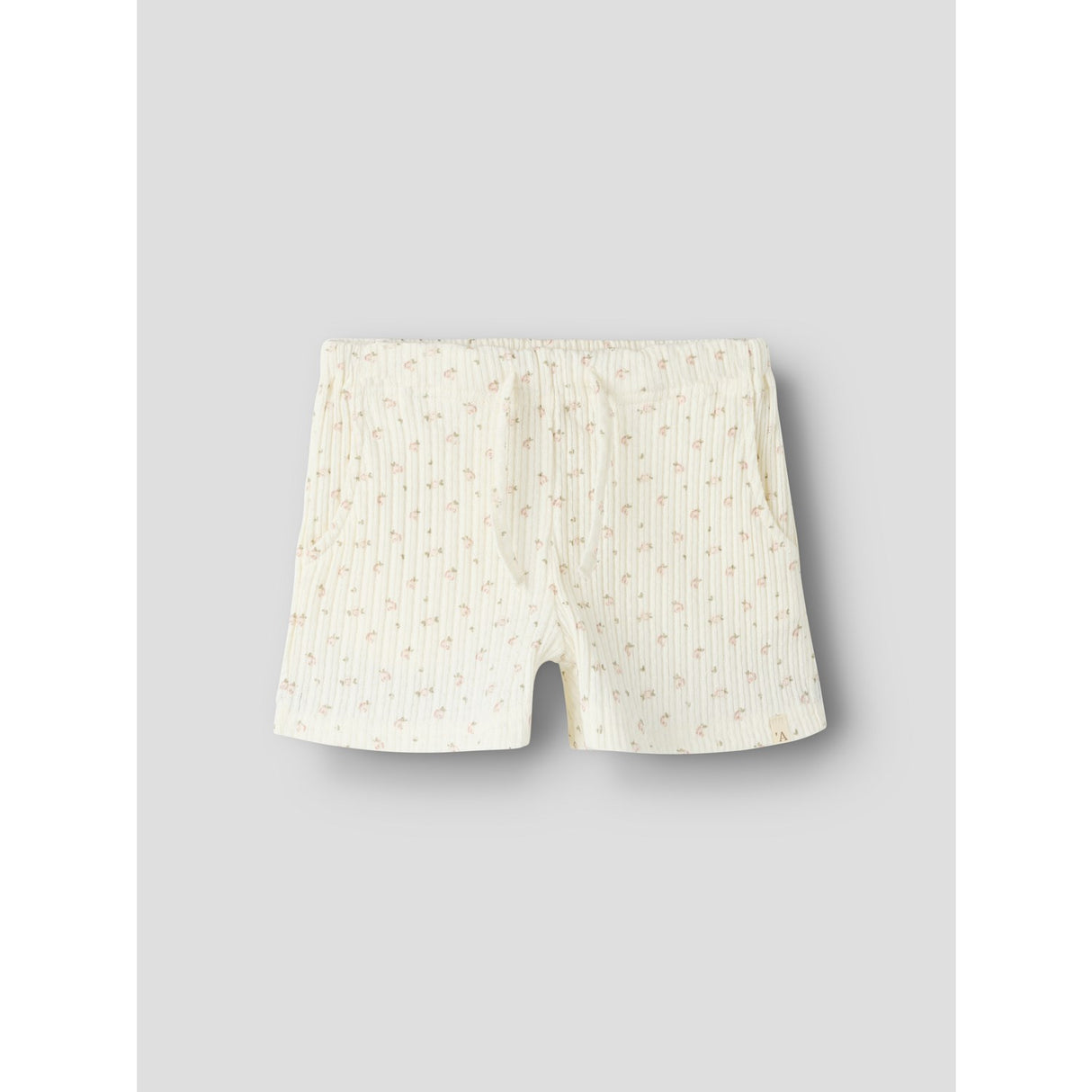 Lil'Atelier Coconut Milk Nmfhulla Hua Shorts Lil
