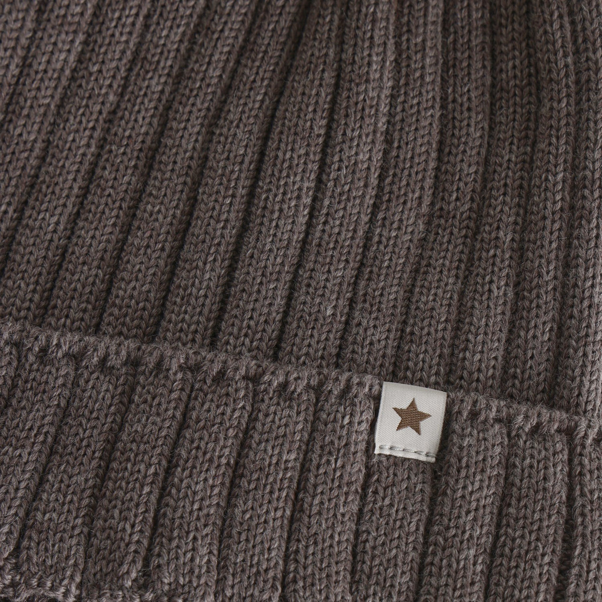 Huttelihut Brown Melange Hue Strik Alpaca Pompom