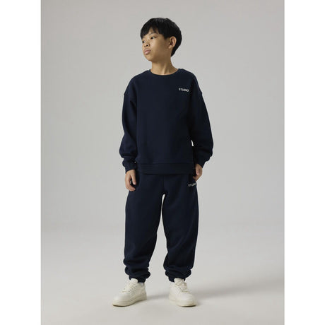 Name It Dark Sapphire Bright White Print Nkmrio Ls Rlx Sweat Bru Noos