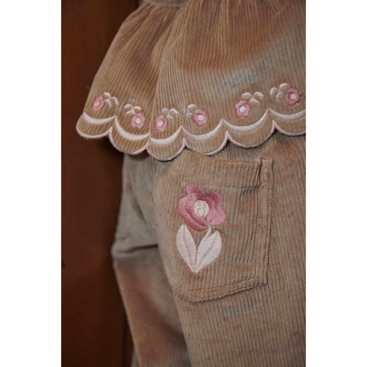 COPENHAGEN COLORS Beige Corduroy Pant M/ Wide Leg & Emb. On Backside Lomme