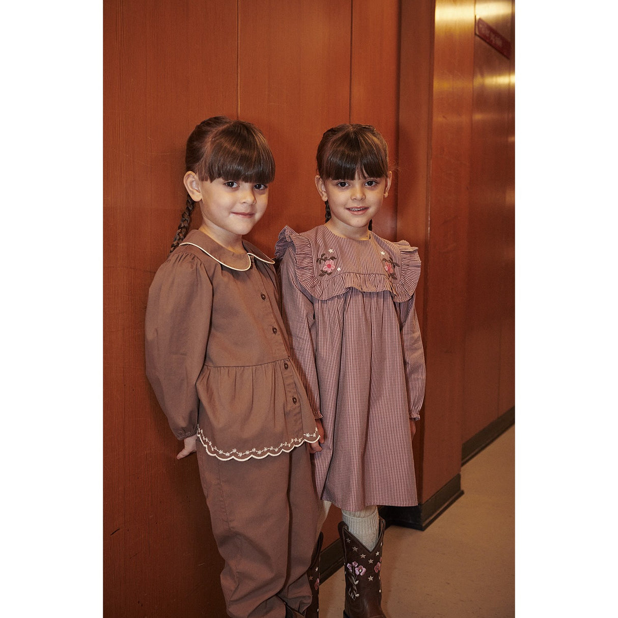 COPENHAGEN COLORS Walnut Twill Bluse M/ Embroidery