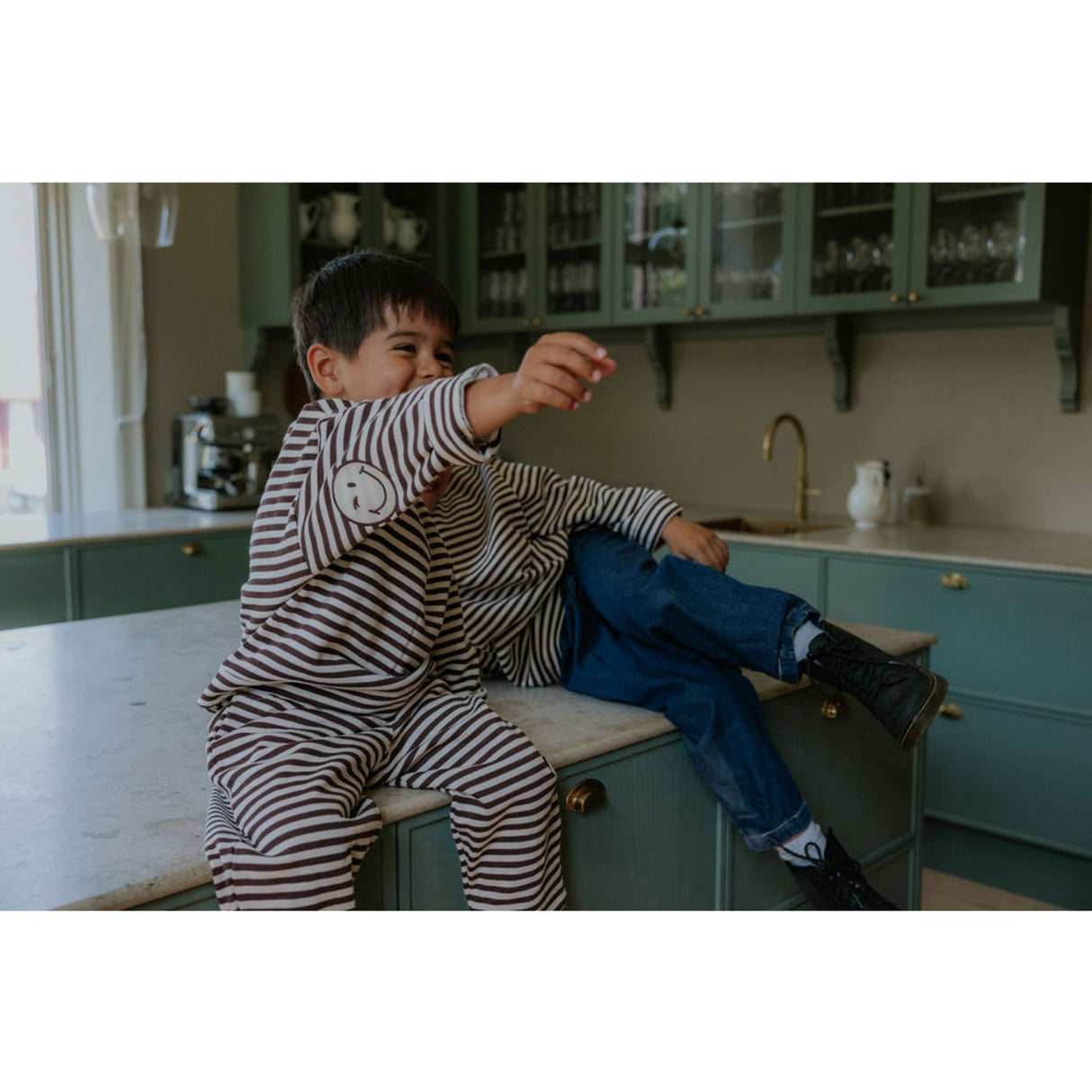Fliink Coffee Bean / Sandshell Alvin Ls Stripe Sweatshirt