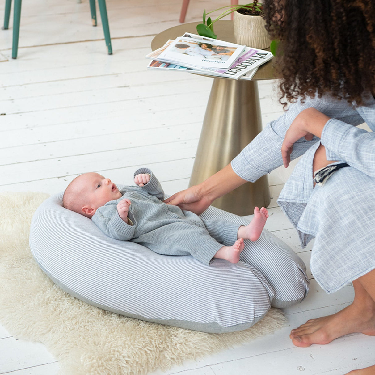 Doomoo Striped Grey Nursing & Pregnancy Pude