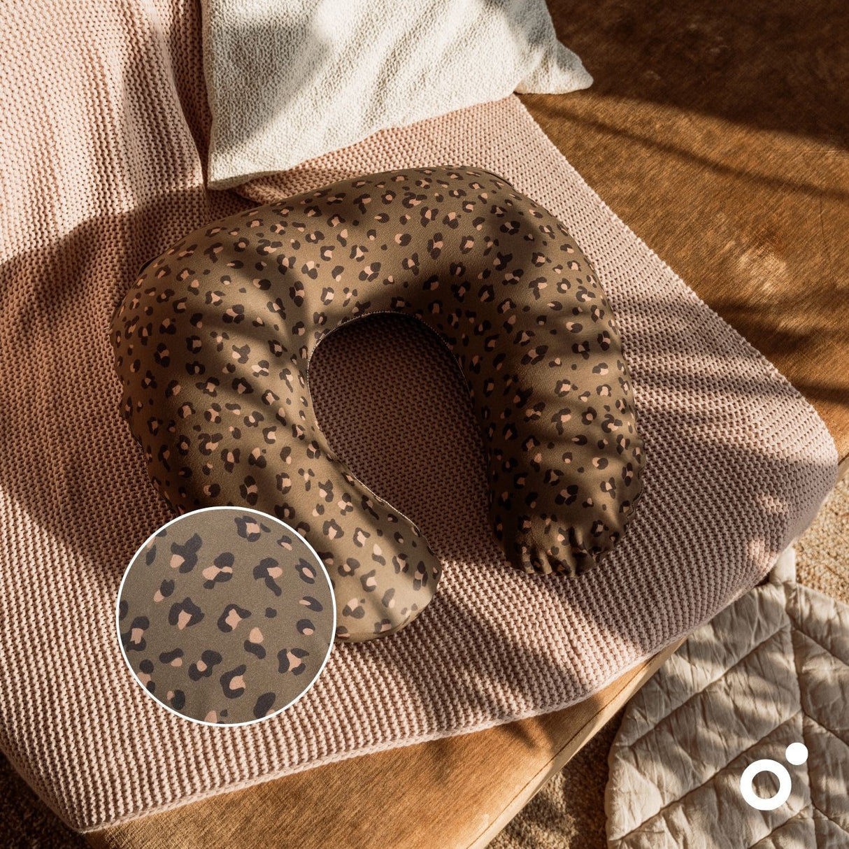 Doomoo Dark Leopard Nursing Pude