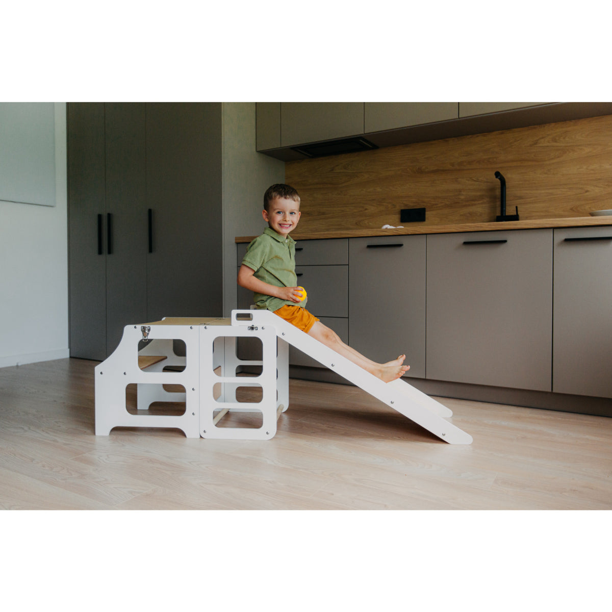 Duck Woodworks White Foldbar EC Køkken Læringstårn Med Rutsjebane