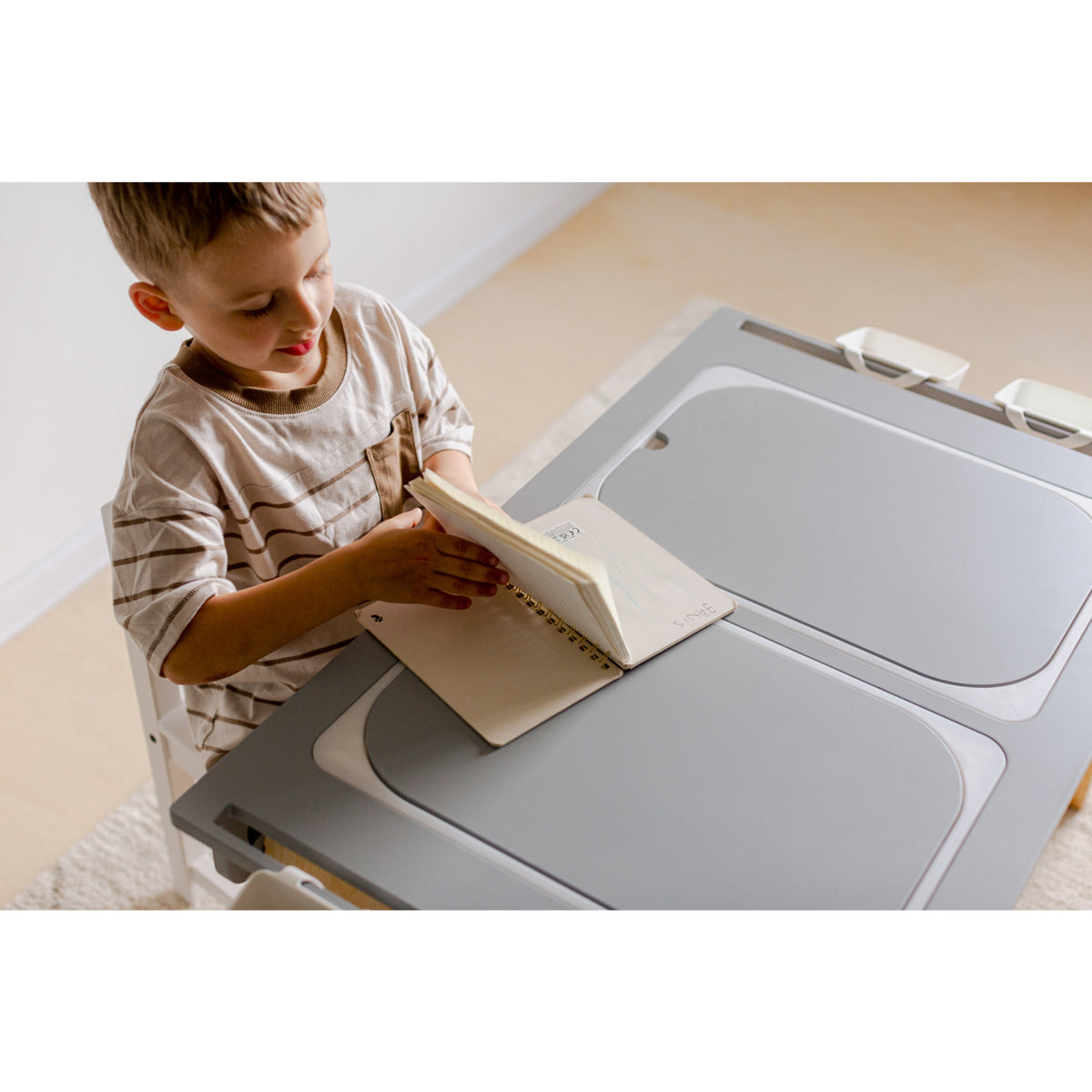 Duck Woodworks Grey Sensory Bord Med 2 Boxes Included