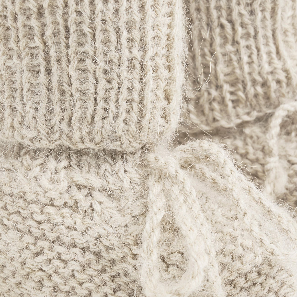 Huttelihut Off-White Futter Alpaca Wool Knit