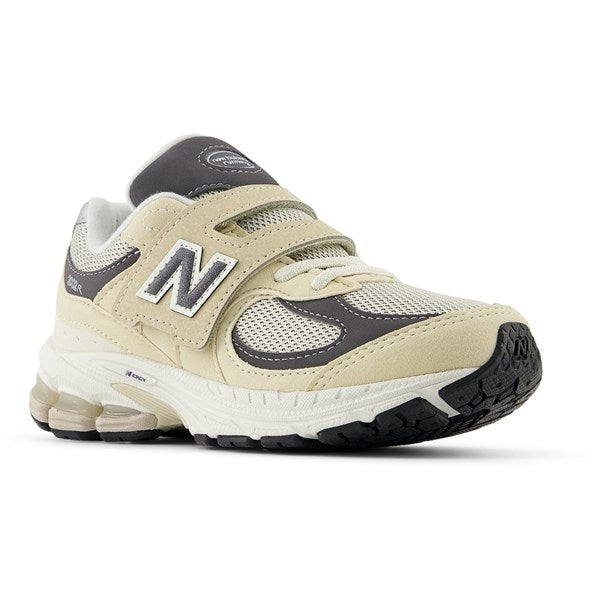 New Balance 2002 Alternative Closure Sneakers Sandstone