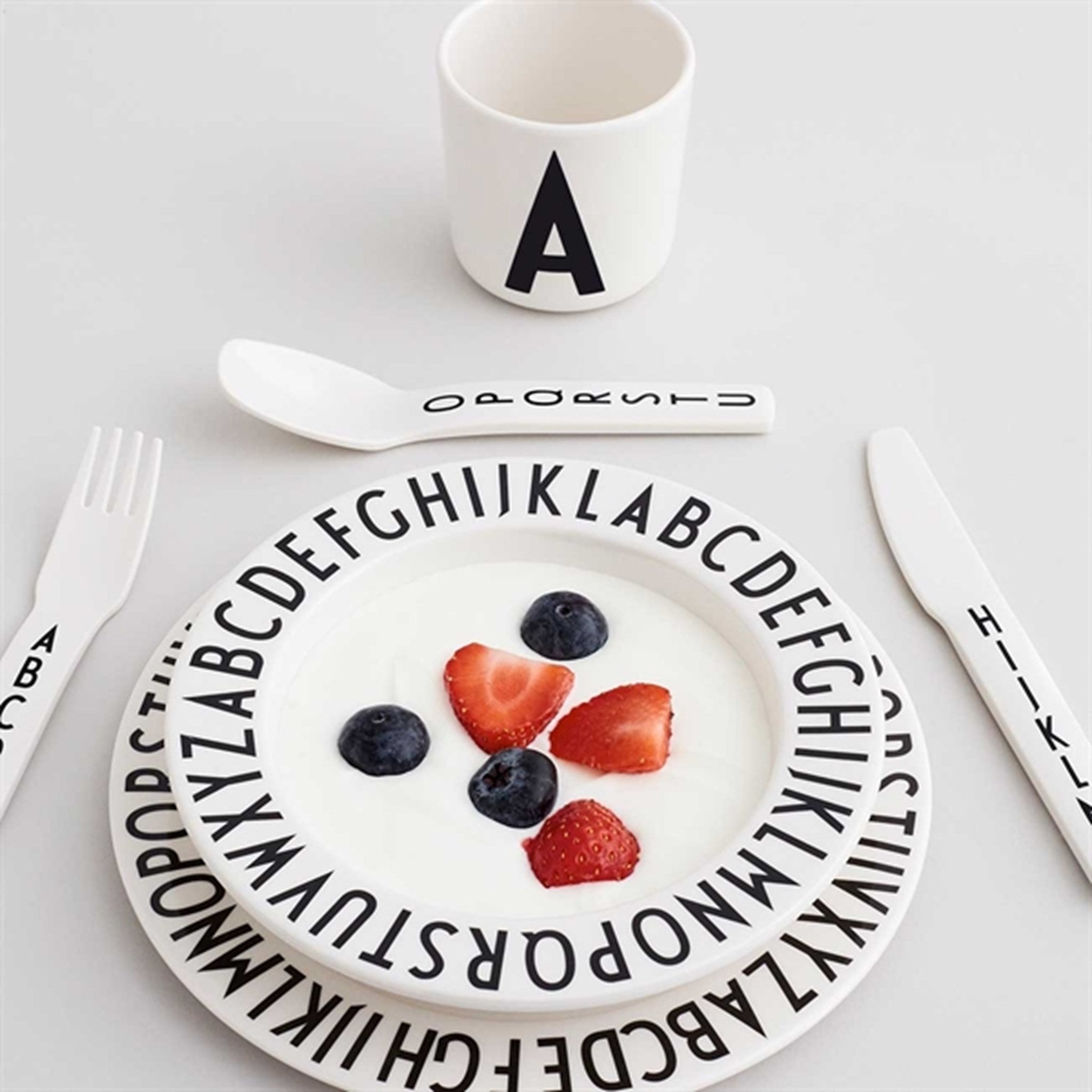 Design Letters White ABC Bestik 3