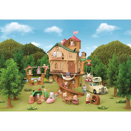 Sylvanian Families® Træhus Fuldt Af Oplevelser