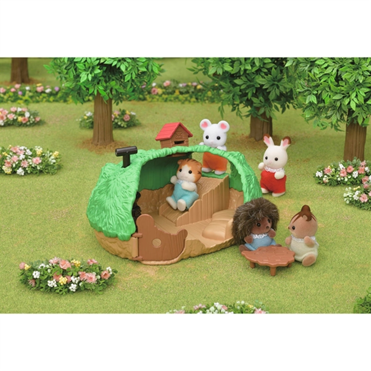 Sylvanian Families® Baby Pindsvinehøj