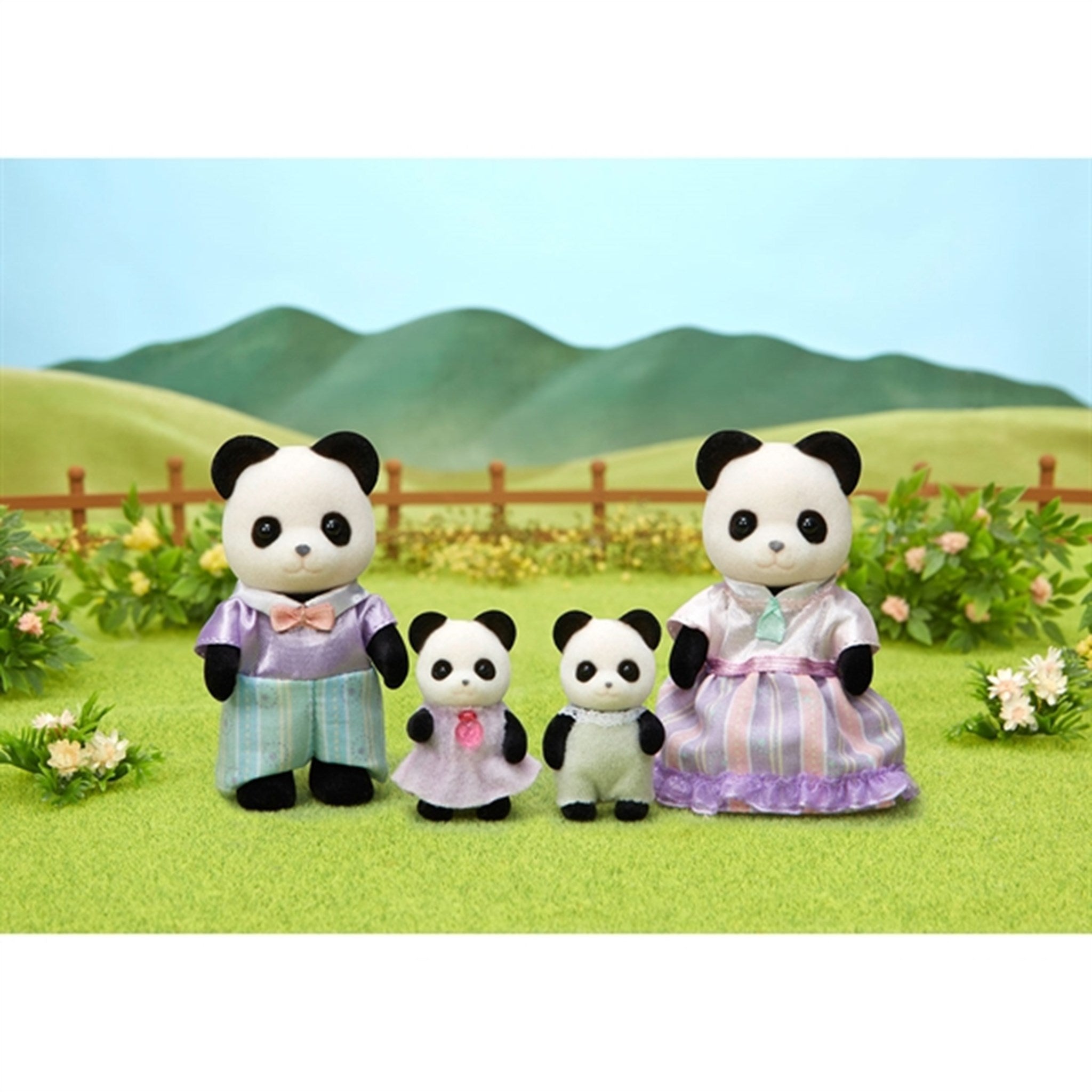 Sylvanian Families® Familien Pandabjørn 2