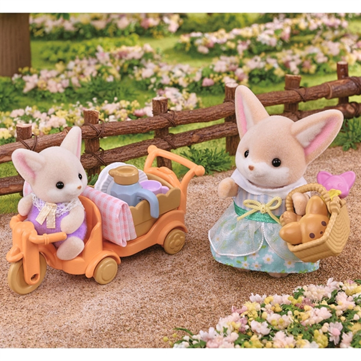 Sylvanian Families® Skovsturssæt - Fennec Ræv Søster & Baby