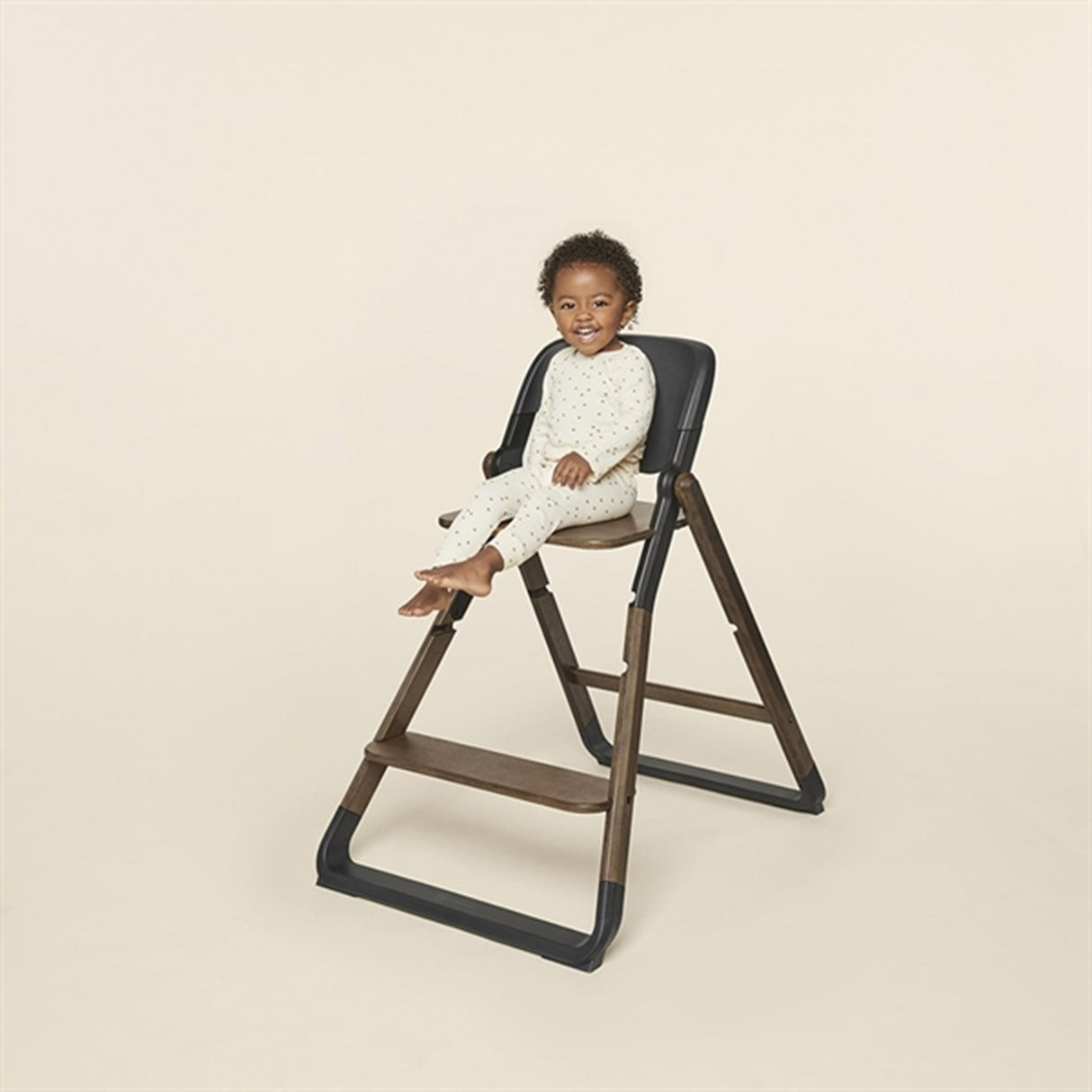 Ergobaby Evolve Chair Dark Wood Black