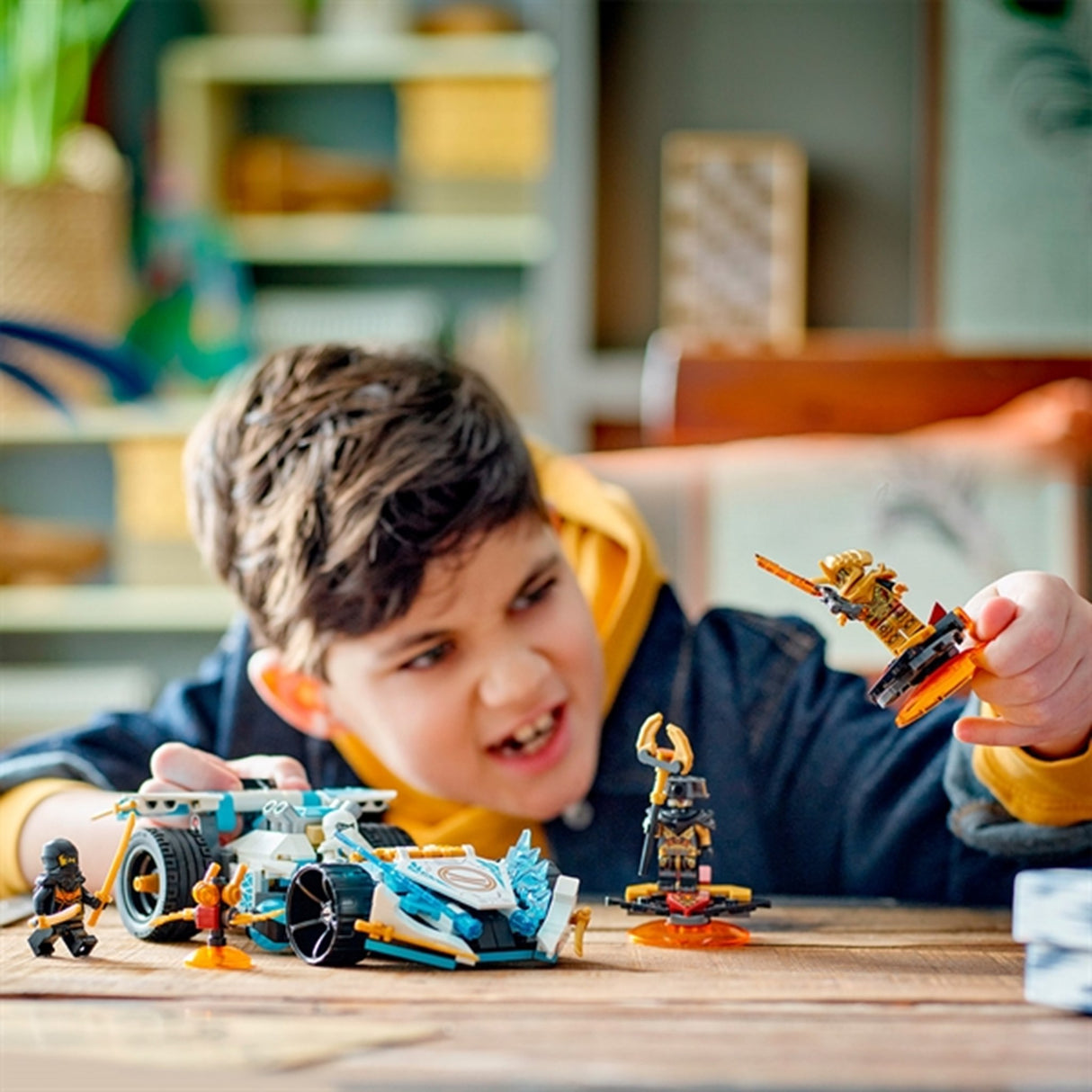 LEGO® NINJAGO® Zanes Dragekraft Spinjitzu Racerbil