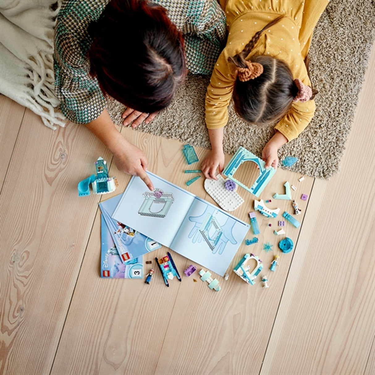 LEGO® Disney™ Anna og Elsas Frost Vinterland