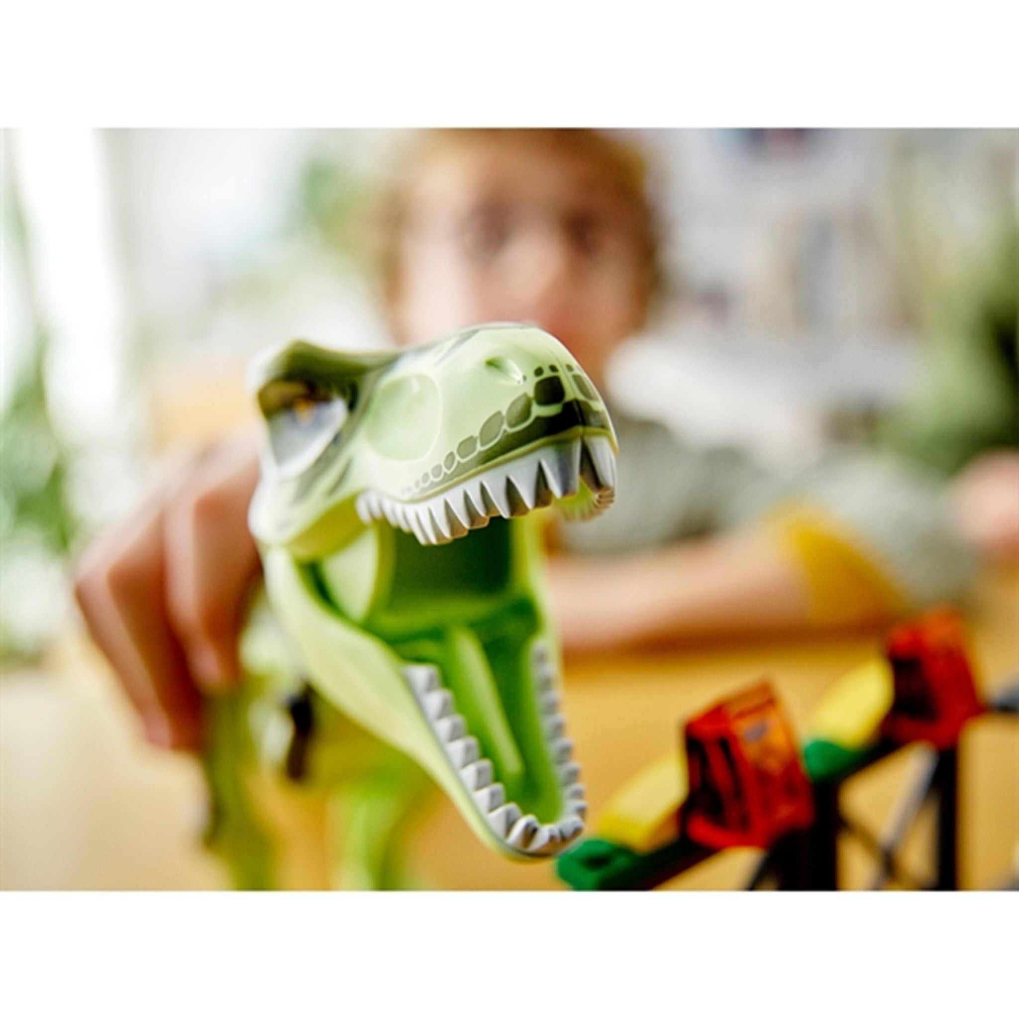 LEGO® Jurassic World™ T. Rex på Dinosaurflugt 3