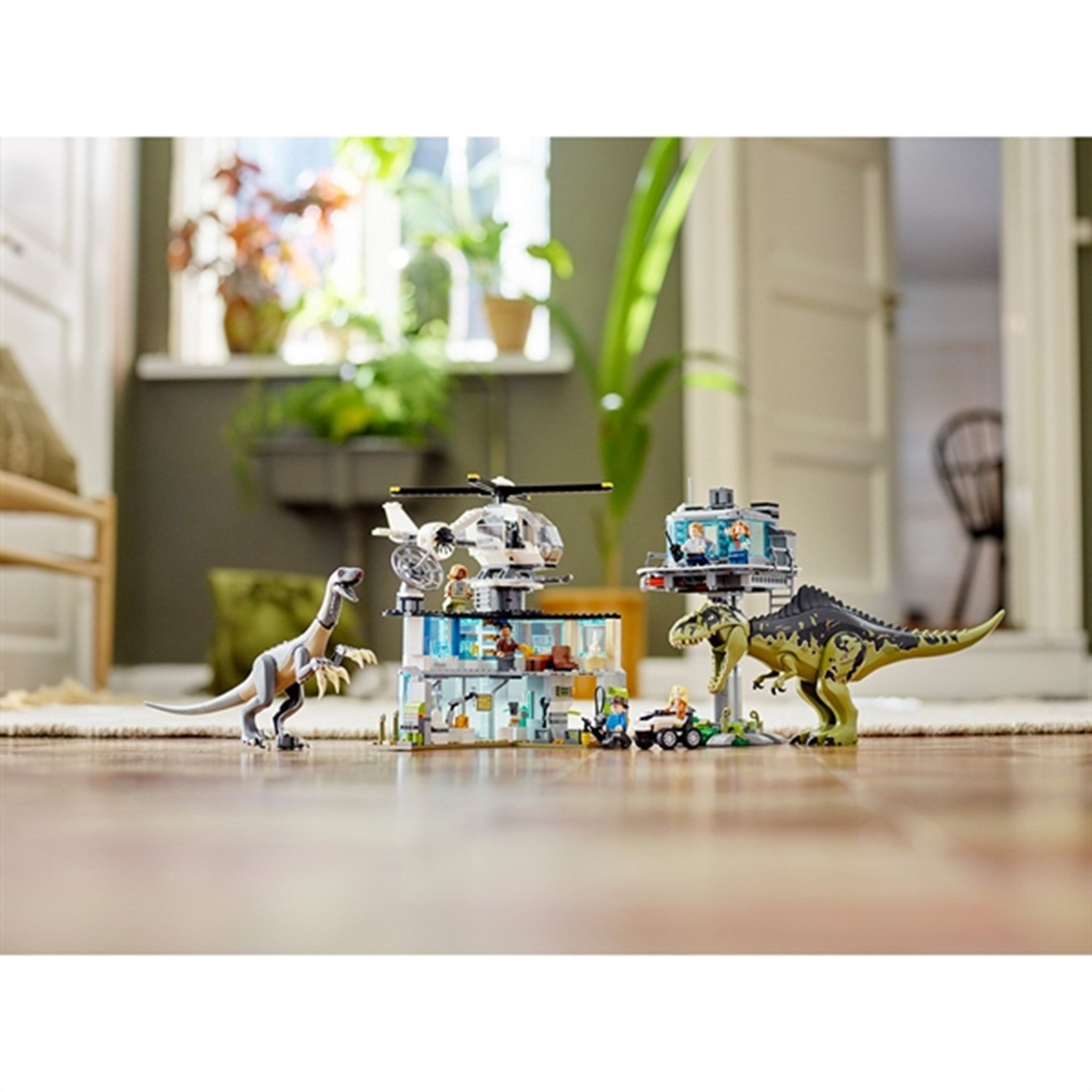 LEGO® Jurassic World™ Giganotosaurus og Therizinosaurus Angreb 5