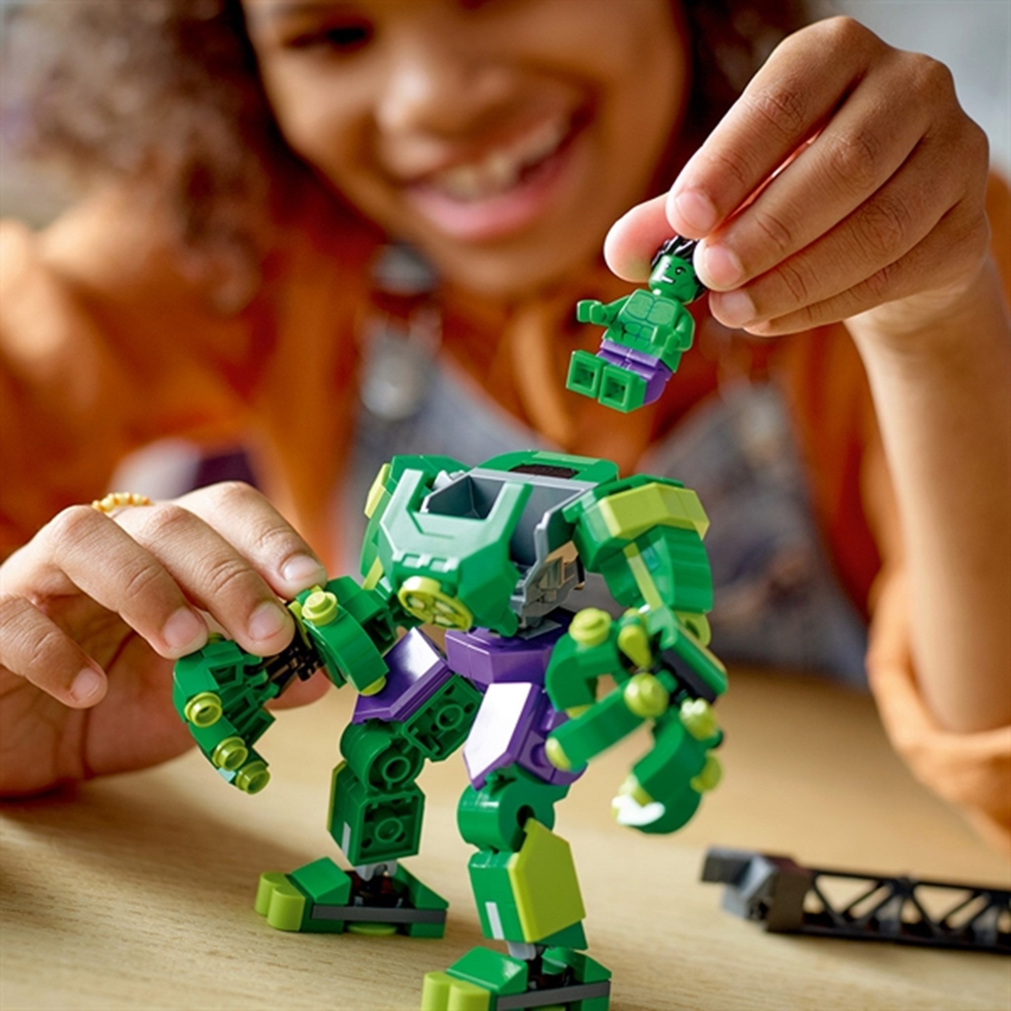 LEGO® Marvel Hulks Kamprobot 3