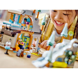 LEGO® Friends Skibakke og Café