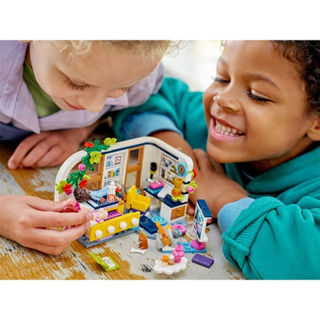 LEGO® Friends Aliyas Værelse 2