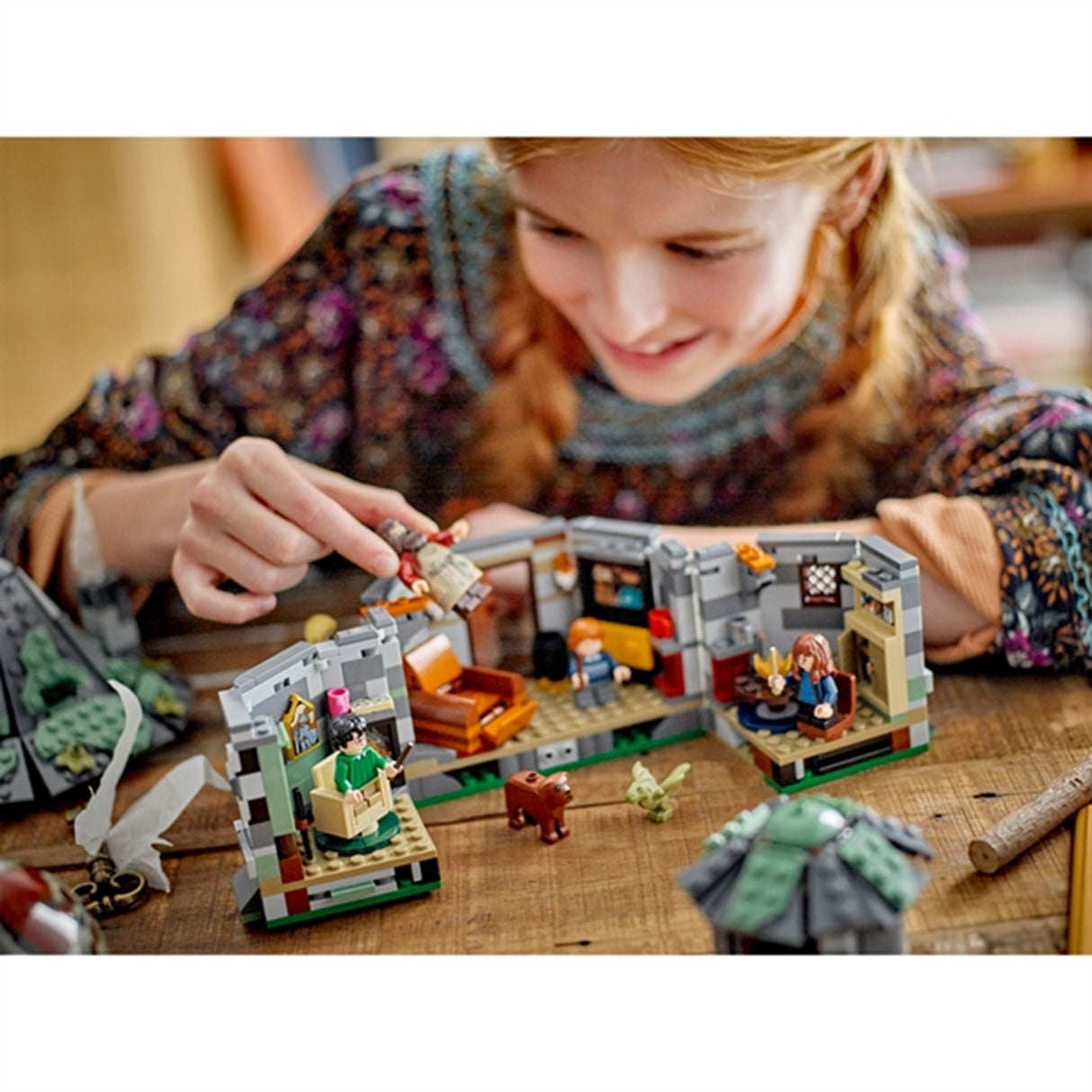 LEGO® Harry Potter™ Hagrids Hytte: Et Uventet Besøg