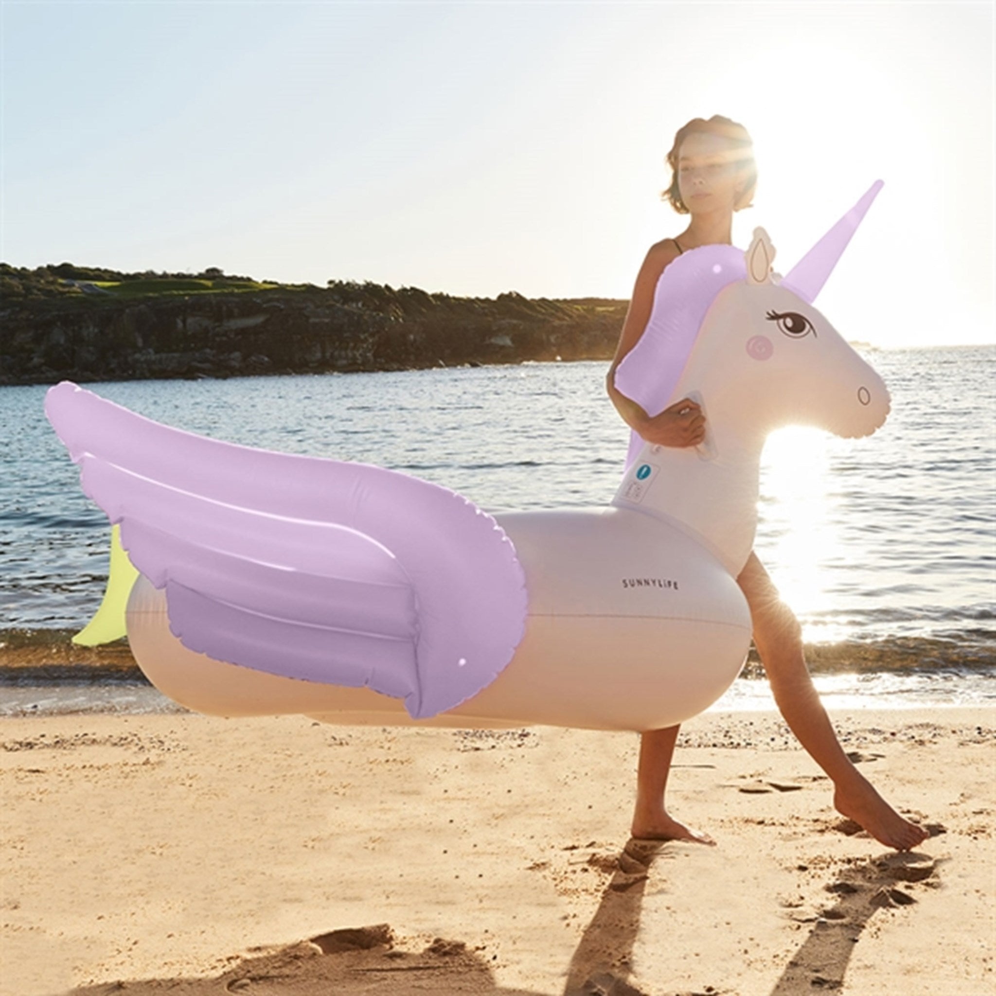 SunnyLife Luxe Ride-On Float Unicorn Pastel 2